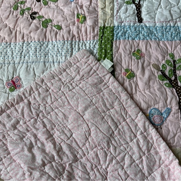 Pottery Barn Girls Crib Quilt Blanket - Picture 6 of 9